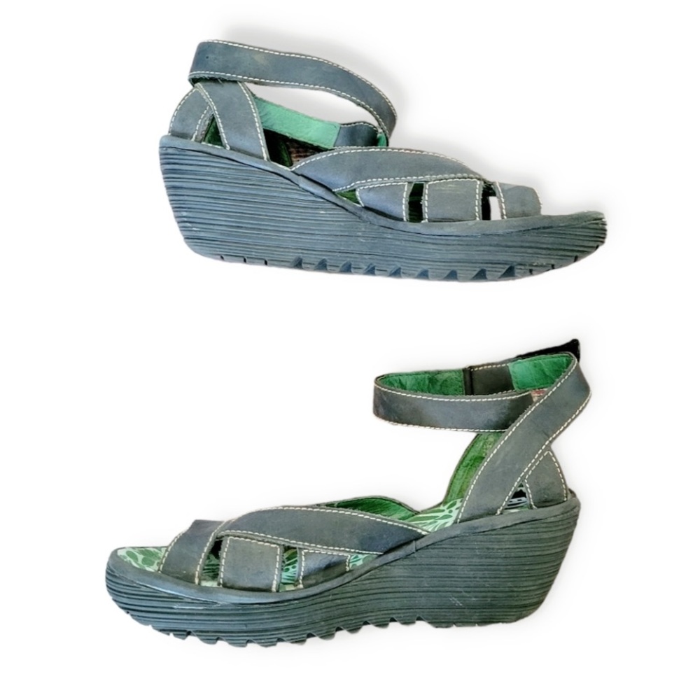 FLY LONDON Yisa Gray Strappy Wedge Sandal - 41/10 - Picture 6 of 12